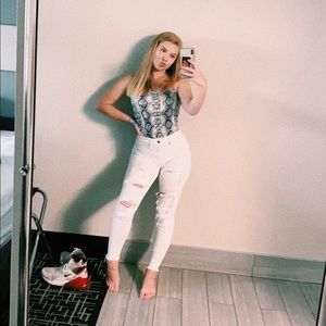 Meet your Posher, Halie